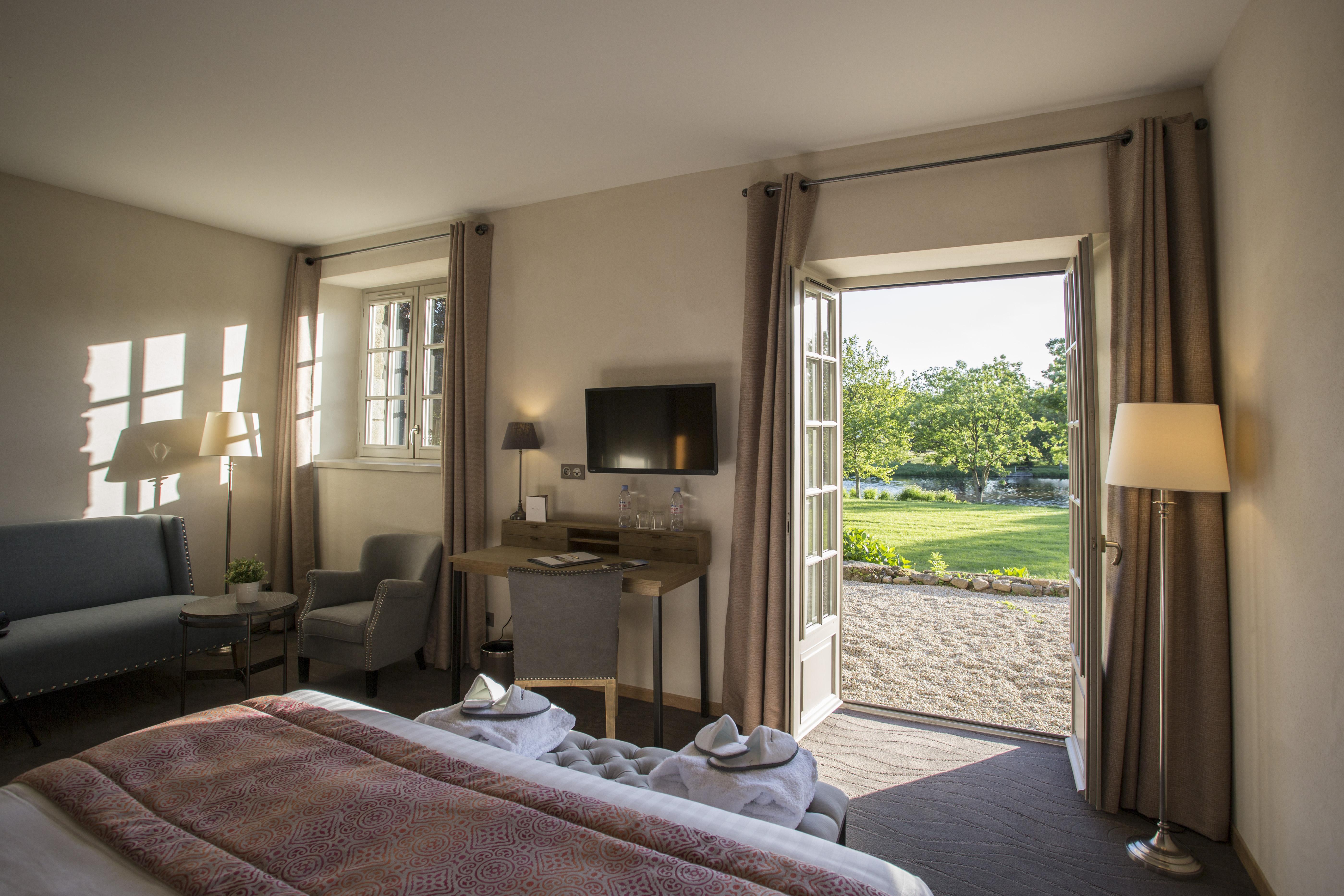 Hotel De L'Abbaye Le Tronchet  Buitenkant foto
