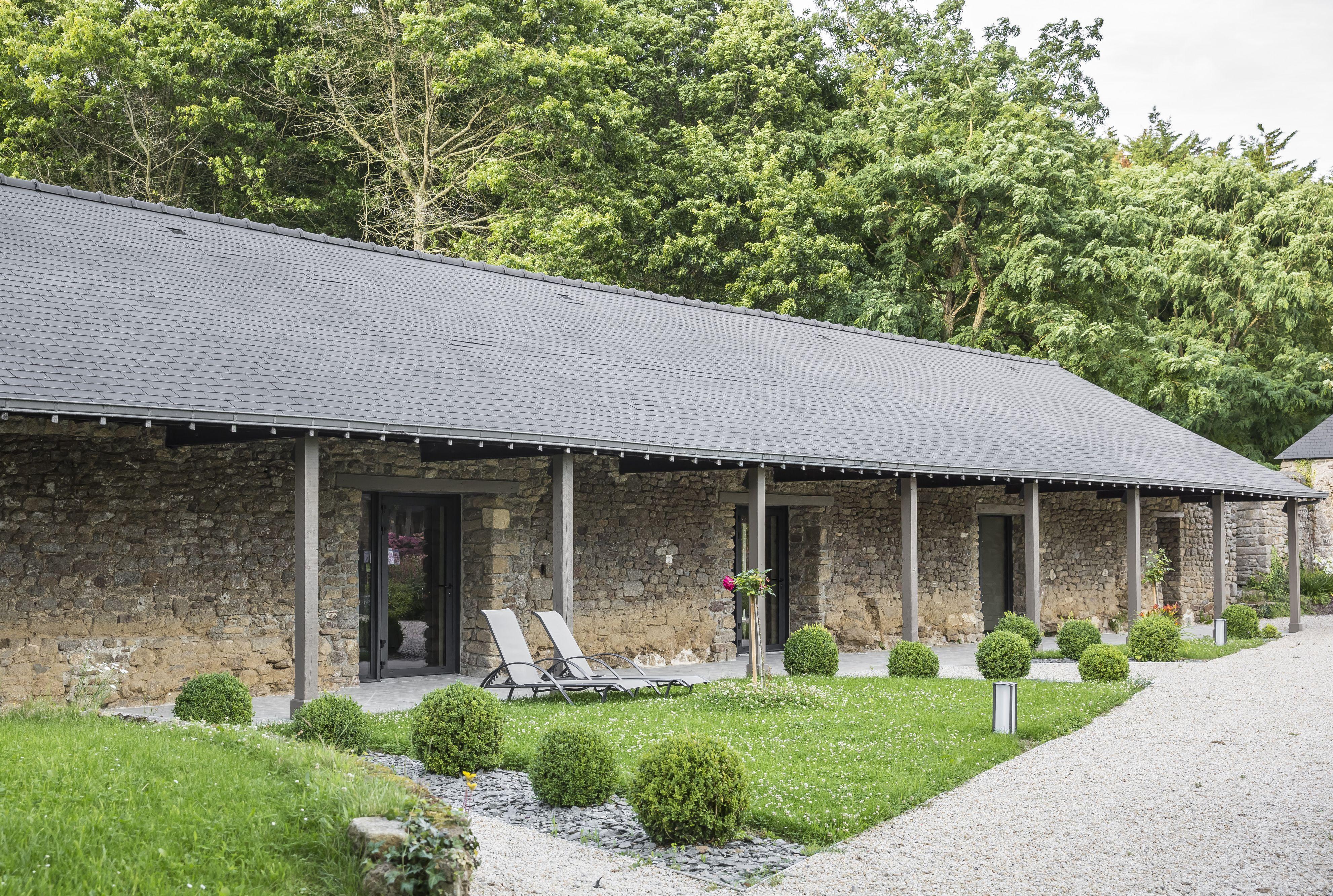 Hotel De L'Abbaye Le Tronchet  Buitenkant foto