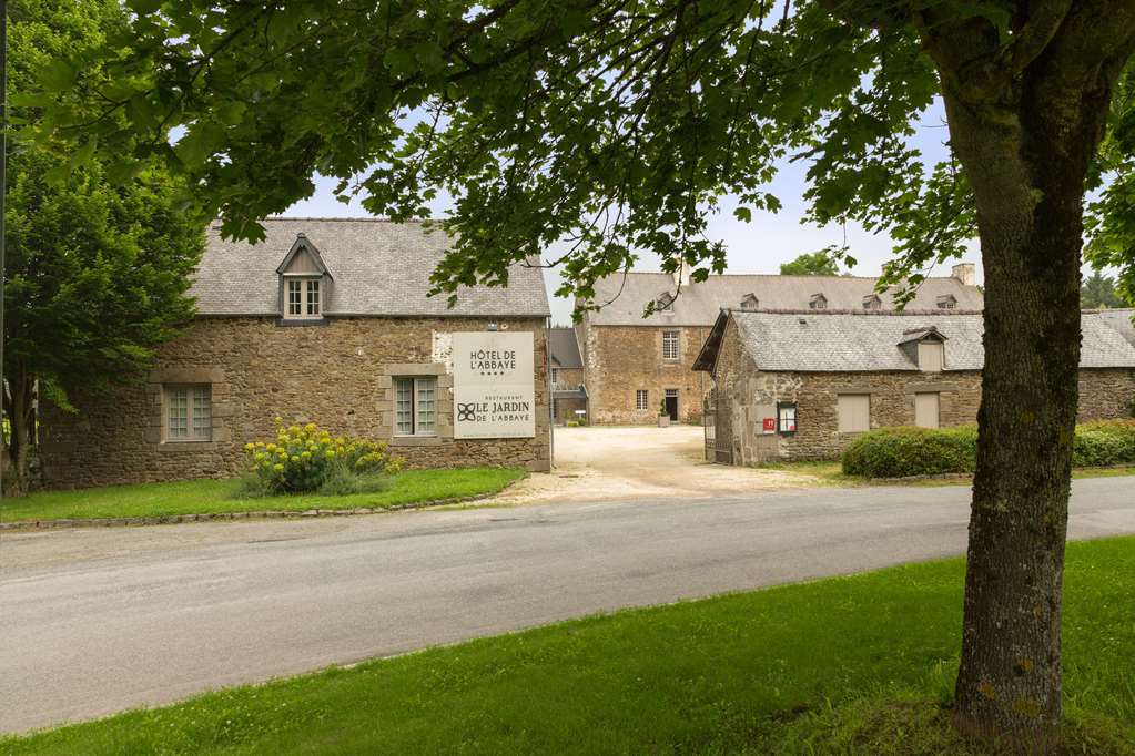 Hotel De L'Abbaye Le Tronchet  Buitenkant foto